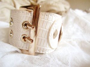 Belts and buckles - www.myLusciousLife.com - belt buckle bracelet1.jpg